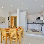 Villa Summery *