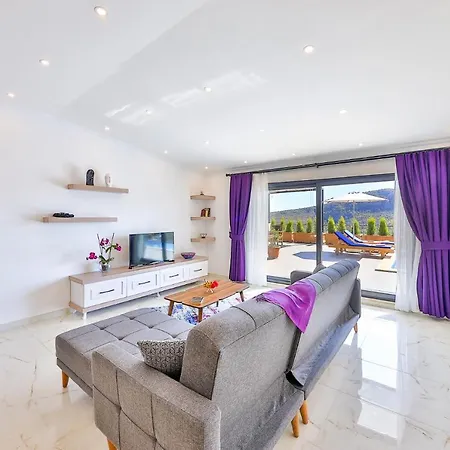 Summery Villa *